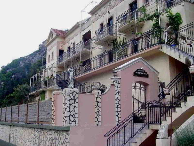 Aristotelis Apartments Frikes Exterior foto