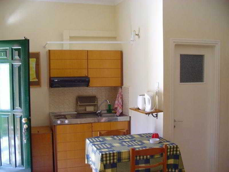 Aristotelis Apartments Frikes Exterior foto